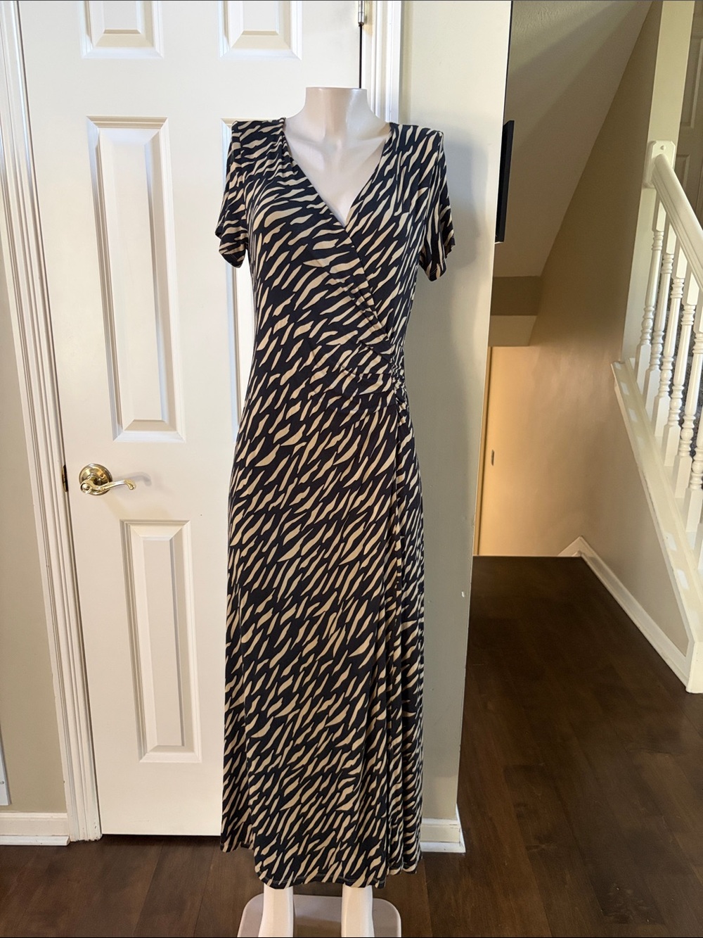 Soft Surroundings Black and Tan Short Sleeve mock Wrap Maxi Dress, med